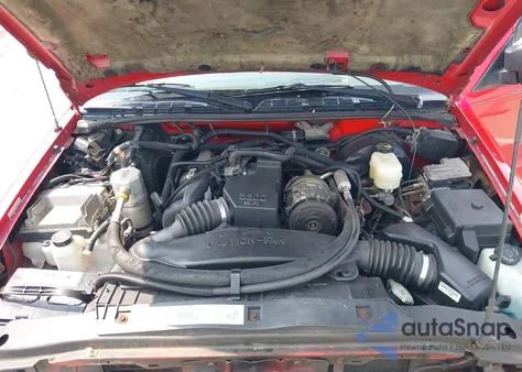 2000 Chevrolet S Truck S10 z USA, uszkodzony, nr VIN 1GCCS1953Y8239826